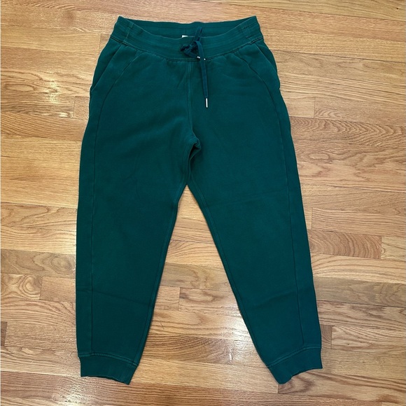 lululemon athletica Pants - lululemon athletica Green Joggers Sz 8